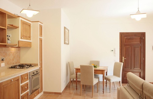 Lake Bracciano Apartment | Near the square on the lake in the Bracciano Martignano Regional Natural Park
