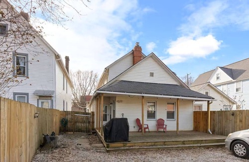 Ohio City House | NearDowntown, RockHall,Ohio city