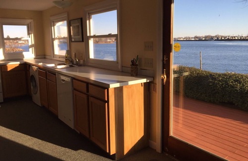 Stonington Cottage | Neat and clean waterfront cottage