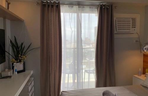 North Reclamation Area Apartment | Neat and Cozy Minimalist Studio