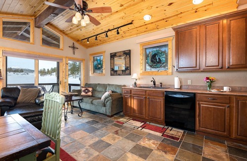 Pagosa Springs Apartment | Neaux Better Place: Charming Mountain Apartment, Deck w/Views, Gas Stove, 5 Mins to Downtown Pagosa