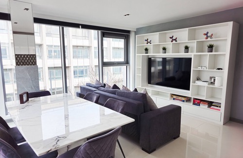Birmingham City Centre Apartment | Nebula - Luxury Ultra Modern 2 Bed Apartment