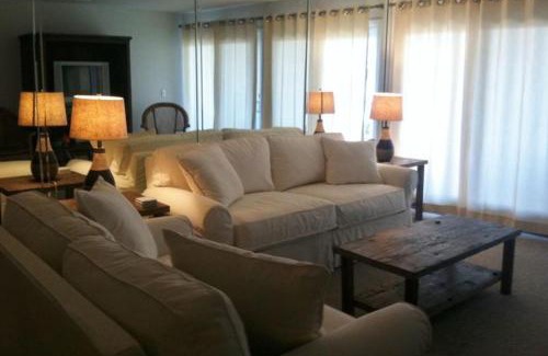 Ono Island House | Needle Rush Point Unit A15
