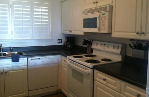 Ono Island House | Needle Rush Point Unit A15