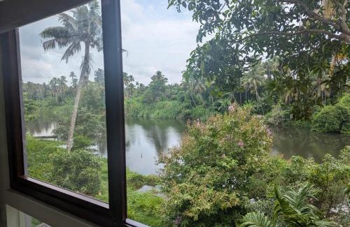 Irinjalakuda Hotel | Neelambari Ecotoursm
