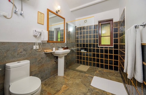 Tapovan Hotel | Neemrana’s Glasshouse on the Ganges