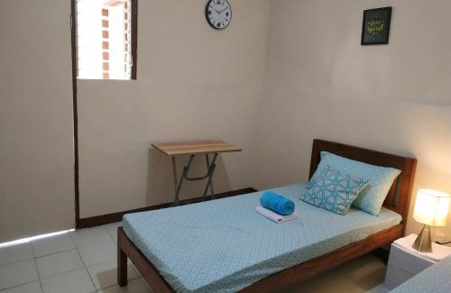 Port Barton House | Nelmann's Nipa Huts