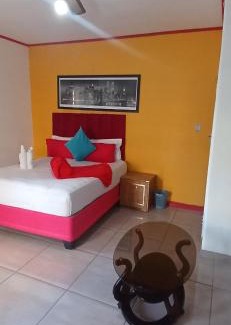 Goodwood Bed & Breakfast | Neo & Ruks Rooms Parow 5