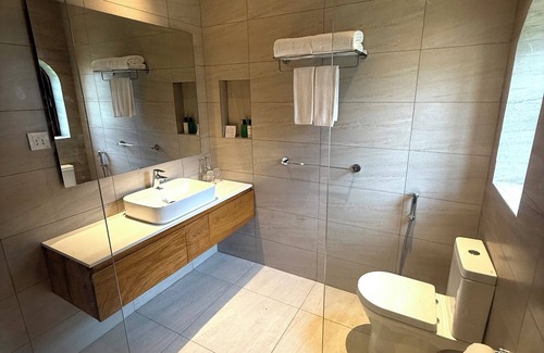 Galu Kinondo Resort | Neptune Paradise Beach Resort & Spa