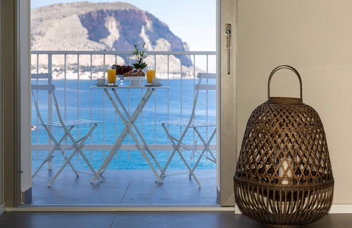 Addaura House | Nesos suites