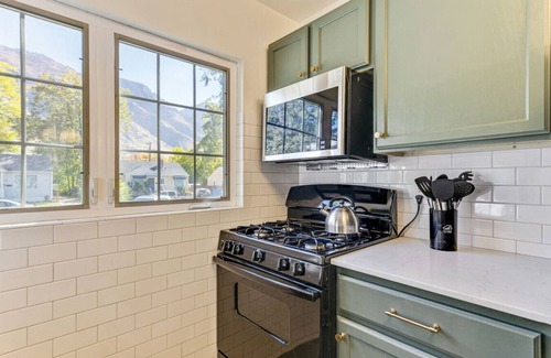 Joaquin Apartment | Nest & Nook 2 Units, 2 Mins from BYU