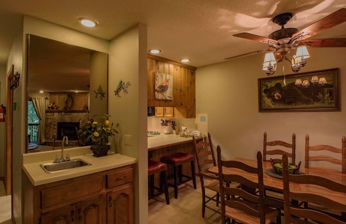 Sugar Mountain Condo | 'Nest on Sugar' - 2B Condo w/Clubhouse Access