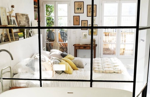 2nd Arrondissement Apartment | Nest on the roofs in the heart of Paris with terrace