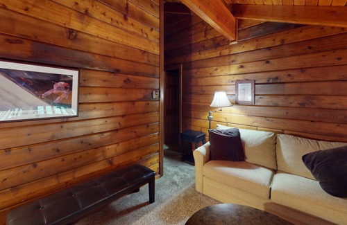 Snowshoe House | Nestle Up in this Cozy 4BR Stemwinder - sleeps 13! by RedAwning