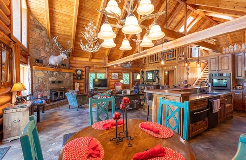 Bayfield House | Nestled in San Juan National Forest