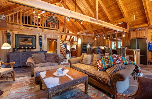 Bayfield House | Nestled in San Juan National Forest