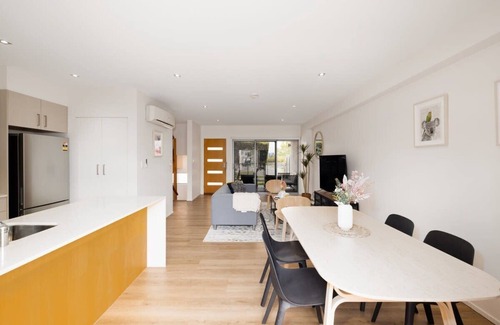 Morningside House | Netflix，Peaceful 3BR Morningside Gem: Cozy Retreat