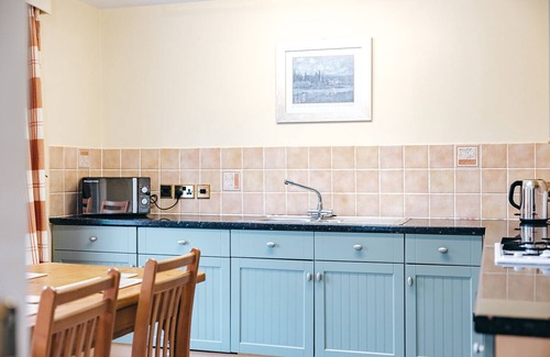 Eaton Mascott Cottage | Netley Hall - Thyme