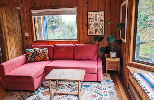 Salt Spring Island House | Nettledown Farms Bed & Breakfast