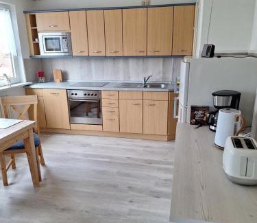 Zetel Apartment | NEU! Ferienwohnung Friesland Zetel