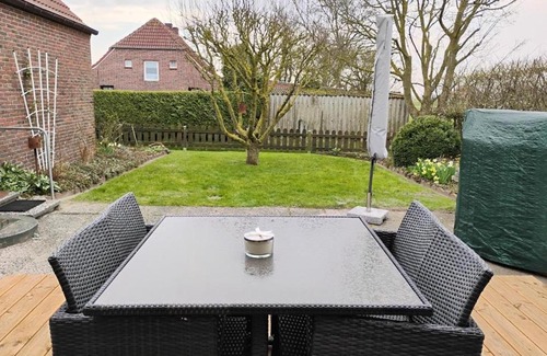 Dornum Apartment | NEU! Ferienwohnung Wiesenruh