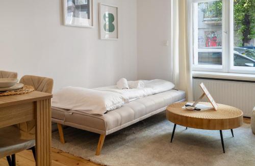 Neukoelln Apartment | Neukölln Vibes Tiny and Trendy
