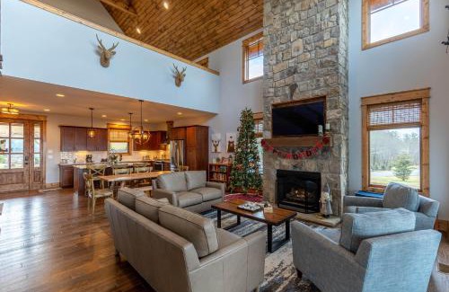 Elk Park House | Neverending Story at Eagles Nest
