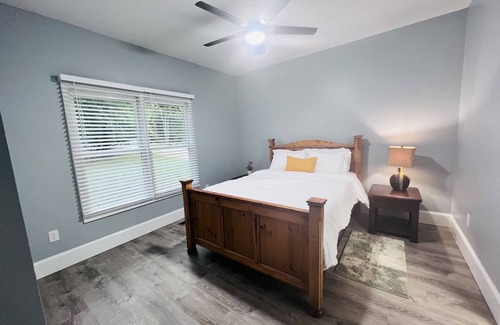 Saxony Forest House | NEW - 20% Off A Private Clean Quiet Lakefront Home