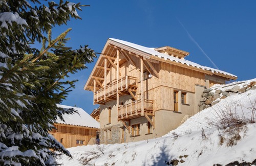 Villard-Reculas Ski Chalet | NEW 2020! Cozy and bright chalet 5 stars, ski slopes. Starting price