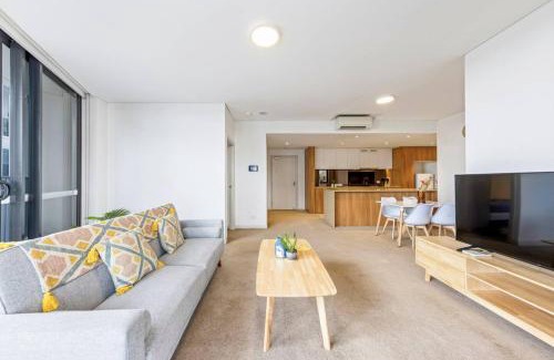 Wentworth Point Apartment | New 2B family gateway WWP