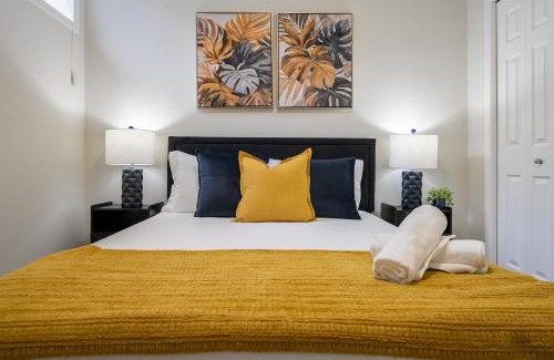 Southeast Calgary House | NEW! 2BR Private Suite SE Calgary - FREE Banff Pass, Netflix, Parking!
