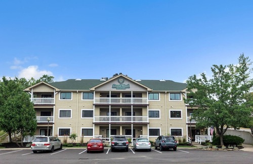 Nashville Condo | NEW! 2nd Floor Front Side Signature Suite - 201 by Grand Wood Suites