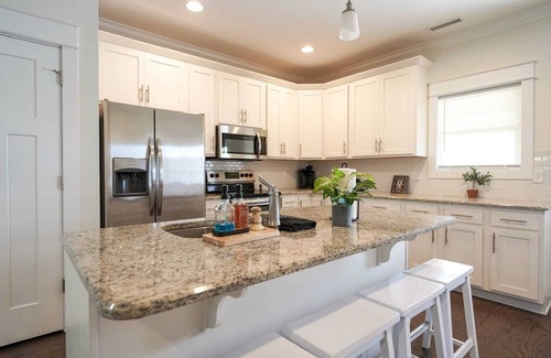 Murfreesboro House | NEW 3 BR 2+ BA Townhome | Sleeps 7 | Near Downtown