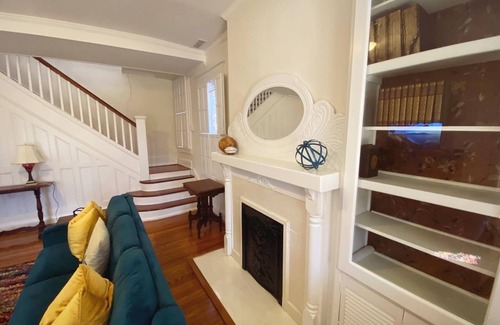 Murfreesboro House | NEW 4 bed/4.5 Bath Historic Home in the Boro-Walking Distance to the Square