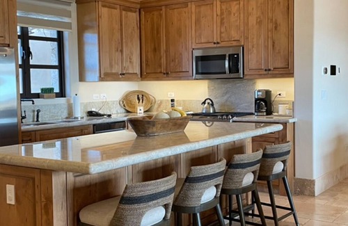 Los Cabos House | NEW 4-Bedroom Oversized Casita with Pool/Jacuzzi, sleeps 10, spectacular golf
