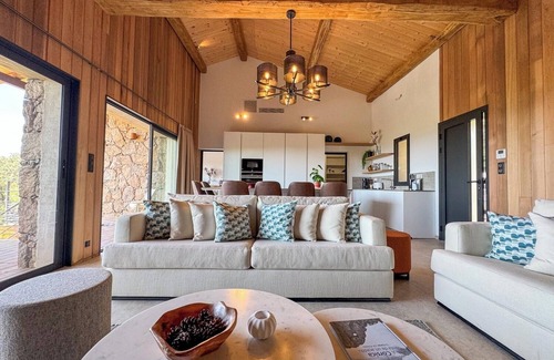 Cirendinu Villa | New 4bed 8pers sheepfold-style villa with swimming pool, splendid sea view over St Cyprien.