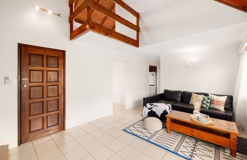 Springwood House | New 4BR Modern & Stylish Heritage Hideaway WiFi