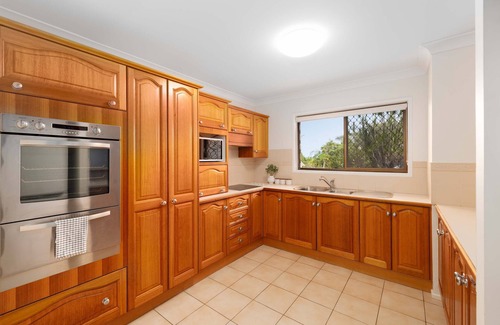 Springwood House | New 4BR Modern & Stylish Heritage Hideaway WiFi