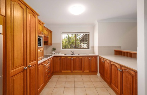 Springwood House | New 4BR Modern & Stylish Heritage Hideaway WiFi