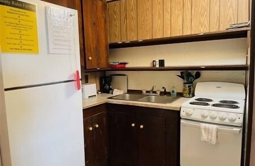 Port Mansfield Apartment | NEW 500' LIGHTED FISHING PIER! JJ's Landing, Large Studio Apartment.