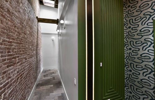 Frankfort House | NEW! 6 BR + 5 Bath Penthouse Overlooking Downtown. 1 mile from Buffalo Trace
