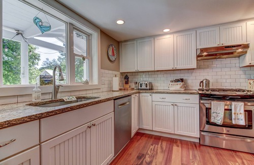 Williamsville House | New! A Lovely VT Home with a Hot Tub, Near Rock River and Skiing