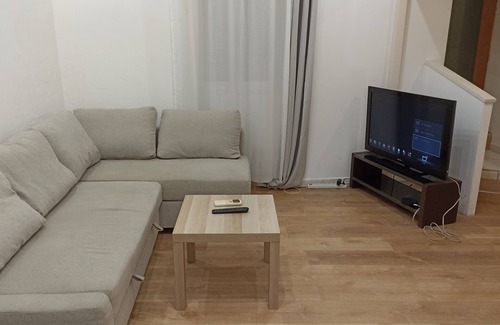 Toulon Apartment | New air-conditioned studio with terrace n4