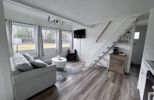 Conneaut Lake Ski Chalet | *NEW ALL 6 Chalets by the Lake - Conneaut Lake, PA