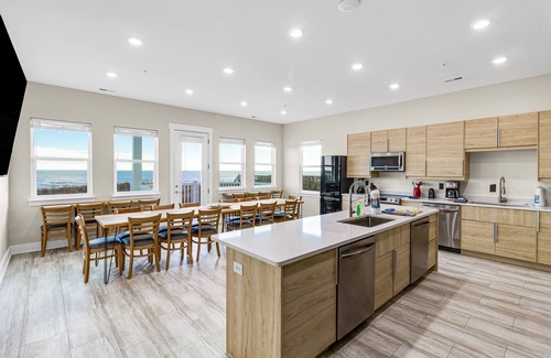 Crescent Beach House | New and Large Oceanfront Private Luxury Property with Incredible Views