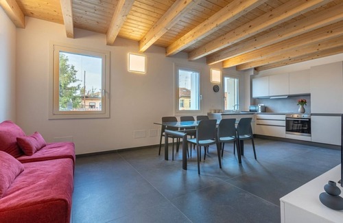 Ferrara Apartment | New and spacious apartment of about 145 sqm, capable of accommodating up to 11 people, located on the second floor of a modern building without a lift.The property is located in a residential area of ​Ferrara, a few minutes walk from the city center