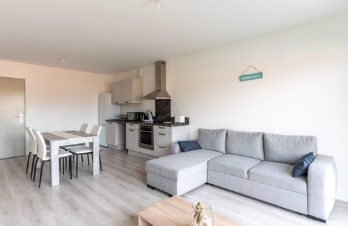 Mimizan Apartment | New apartment for 4 in central Mimizan with parking