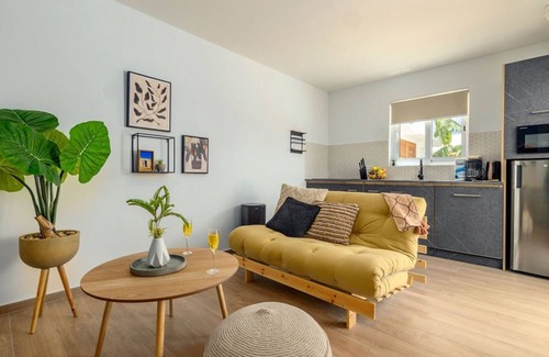 Bushiri Apartment | ✶NEW✶ Apartment & Private Pool near Eagle Beach