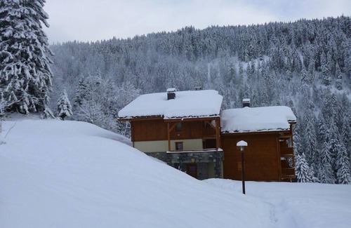 Cohennoz Apartment | New apartment T3/4 pers (53m2) 250m from the slopes. Le Cernix/Crest-Voland