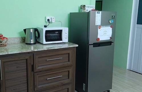 Pointe Aux Sables Apartment | New appart with 3 airconditioned bedrooms, wifi, balcony, terrace, garden